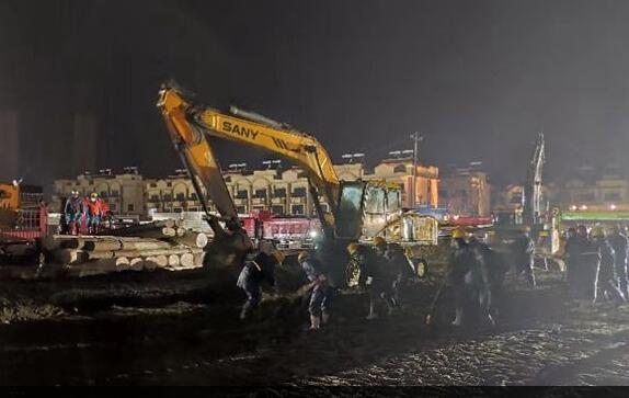 只爭朝夕，不負韶華